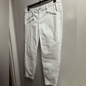 EUC Lane Bryant Genius Fit White Ankle Jeans w/Zipper/Seamed Accents Women’s 14